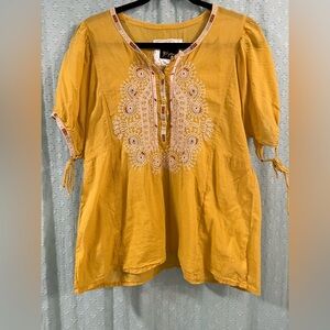 Biya Johnny Was cotton embroidered top
